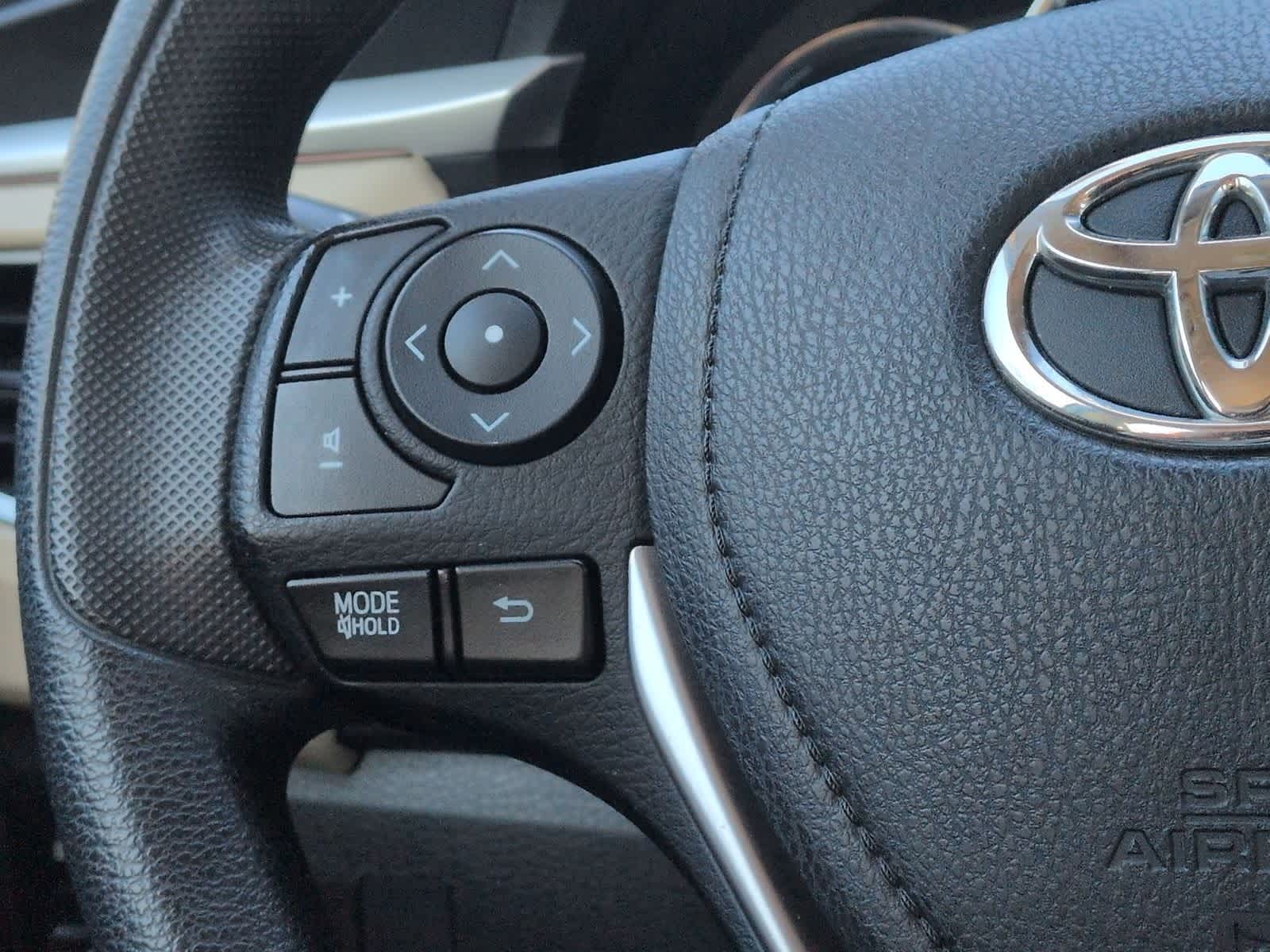 Thumbnail: 2014 Toyota Corolla - 24