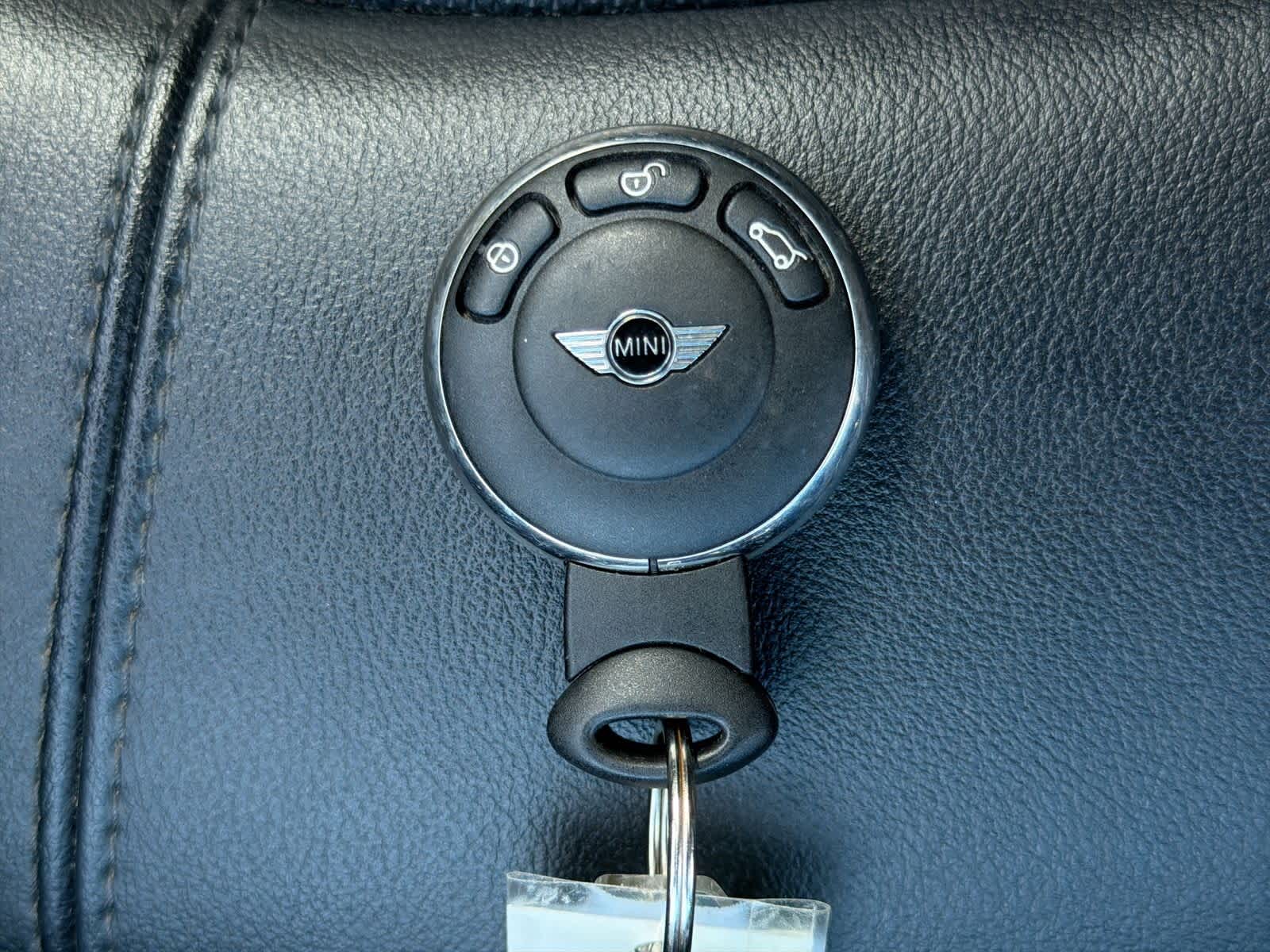 Thumbnail: 2016 MINI Cooper Countryman - 35