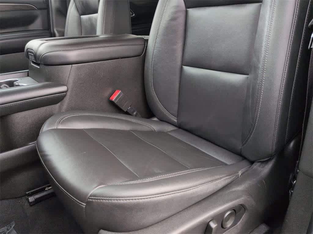 Thumbnail: 2021 Chevrolet Suburban - 17