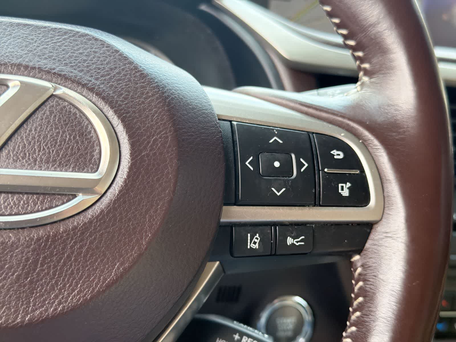 Thumbnail: 2019 Lexus RX - 26