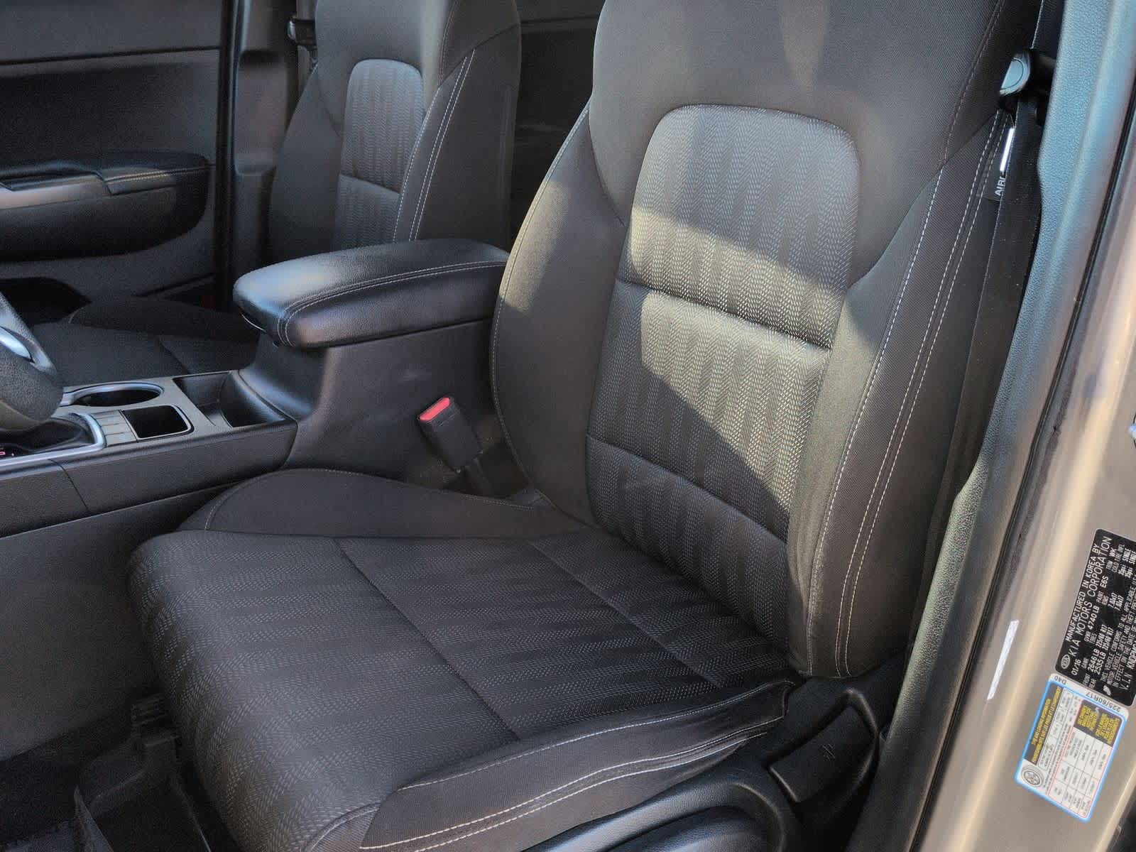 Thumbnail: 2017 Kia Sportage - 17