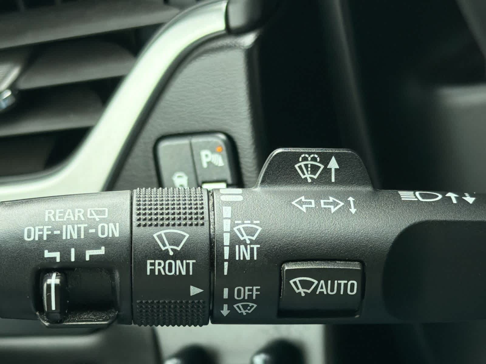 Thumbnail: 2015 Chevrolet Tahoe - 28