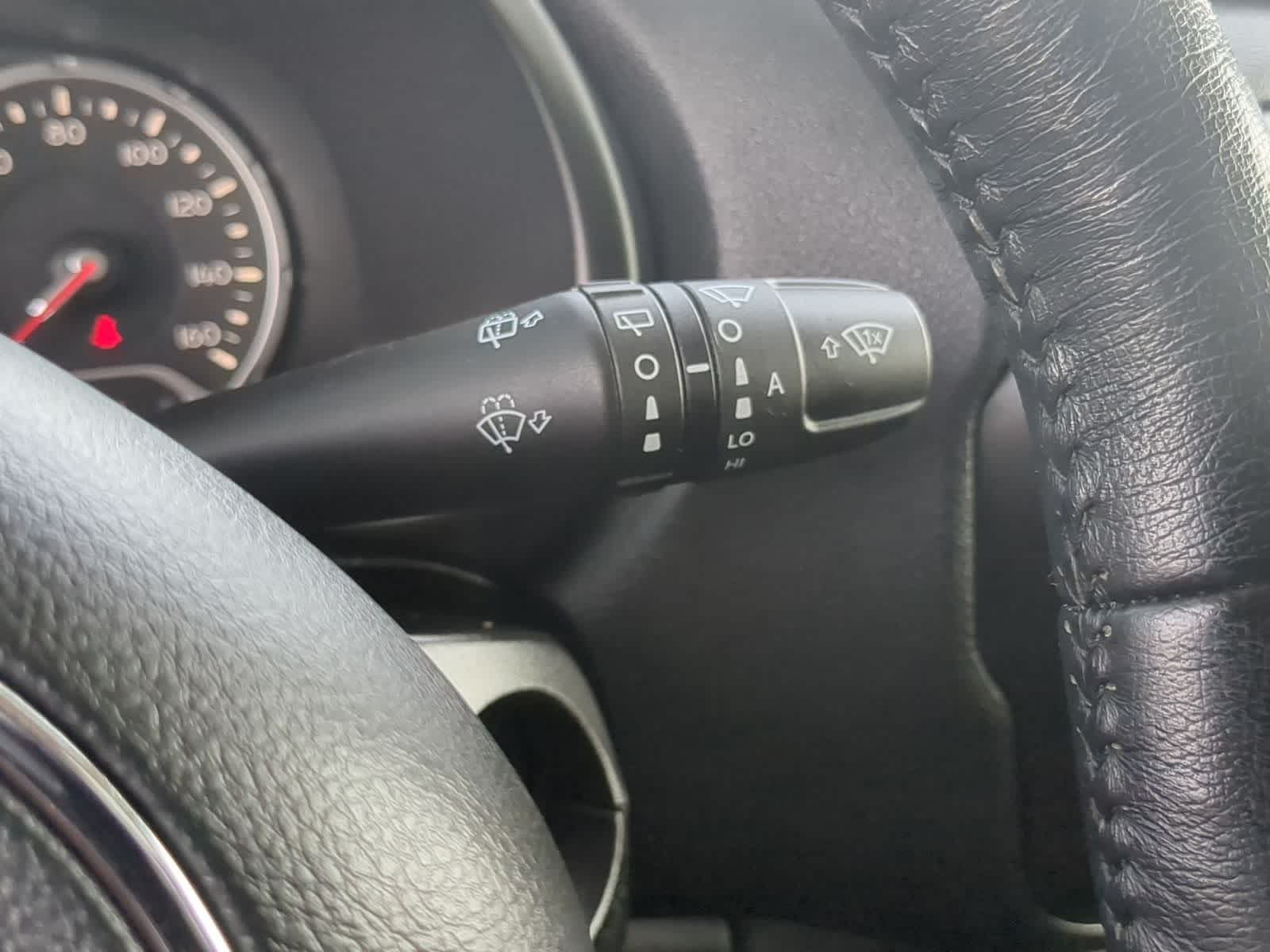 Thumbnail: 2020 Jeep Renegade - 26