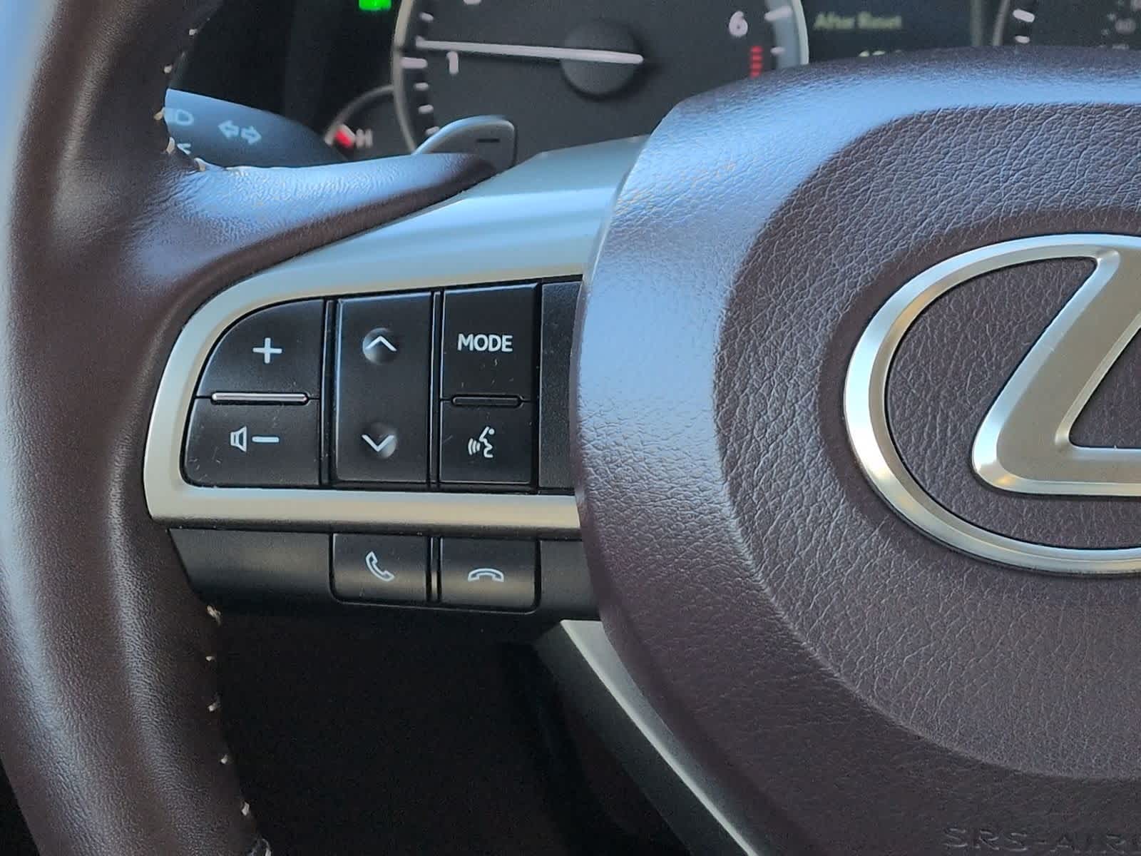 Thumbnail: 2020 Lexus RX - 26