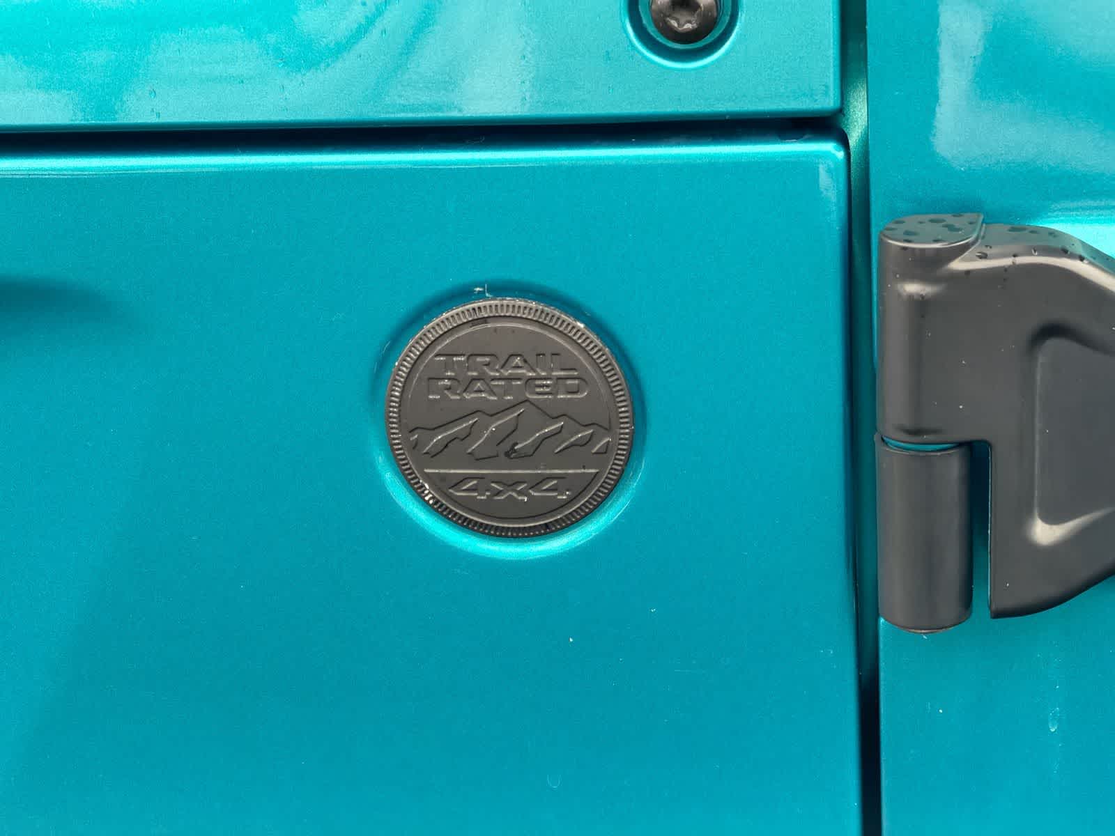 Thumbnail: 2019 Jeep Wrangler - 13