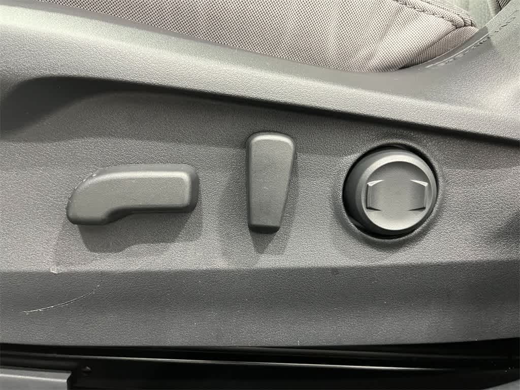 Thumbnail: 2025 Subaru Legacy - 13