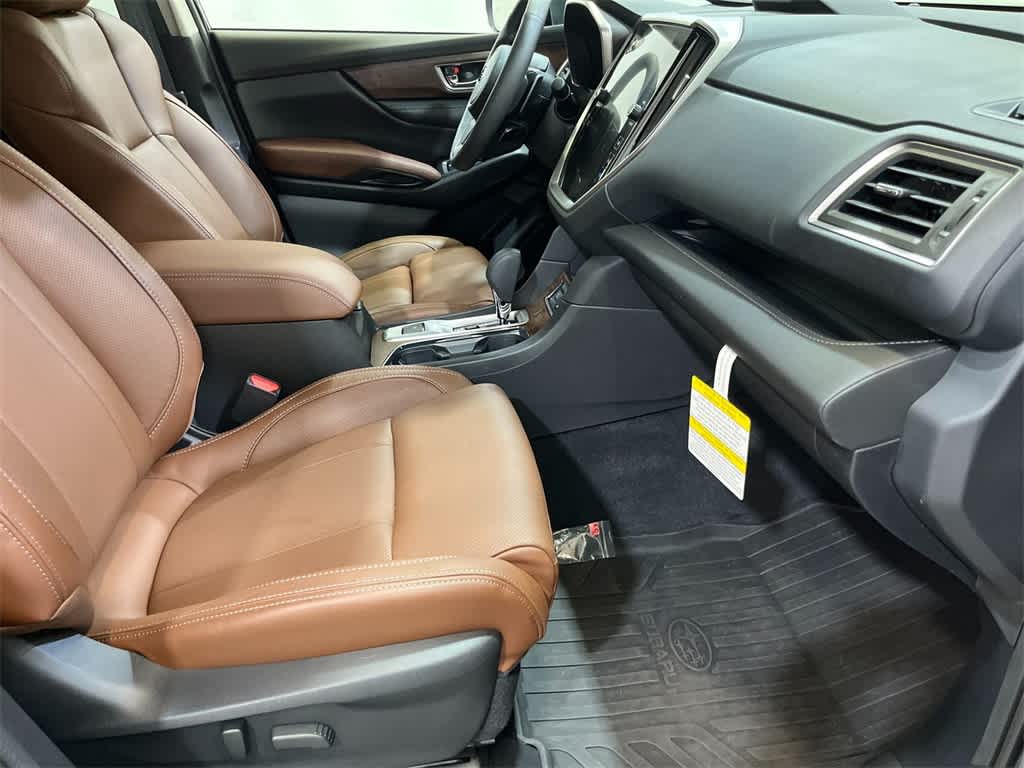2025 Subaru Ascent Touring 27