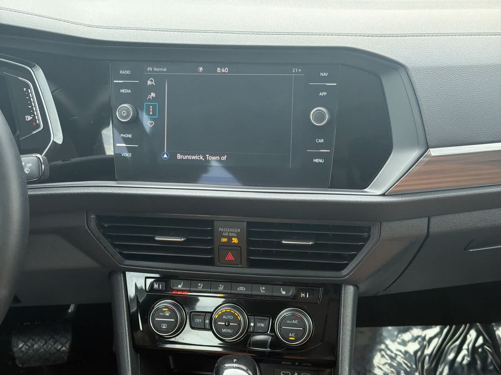 Thumbnail: 2023 Volkswagen Jetta - 30