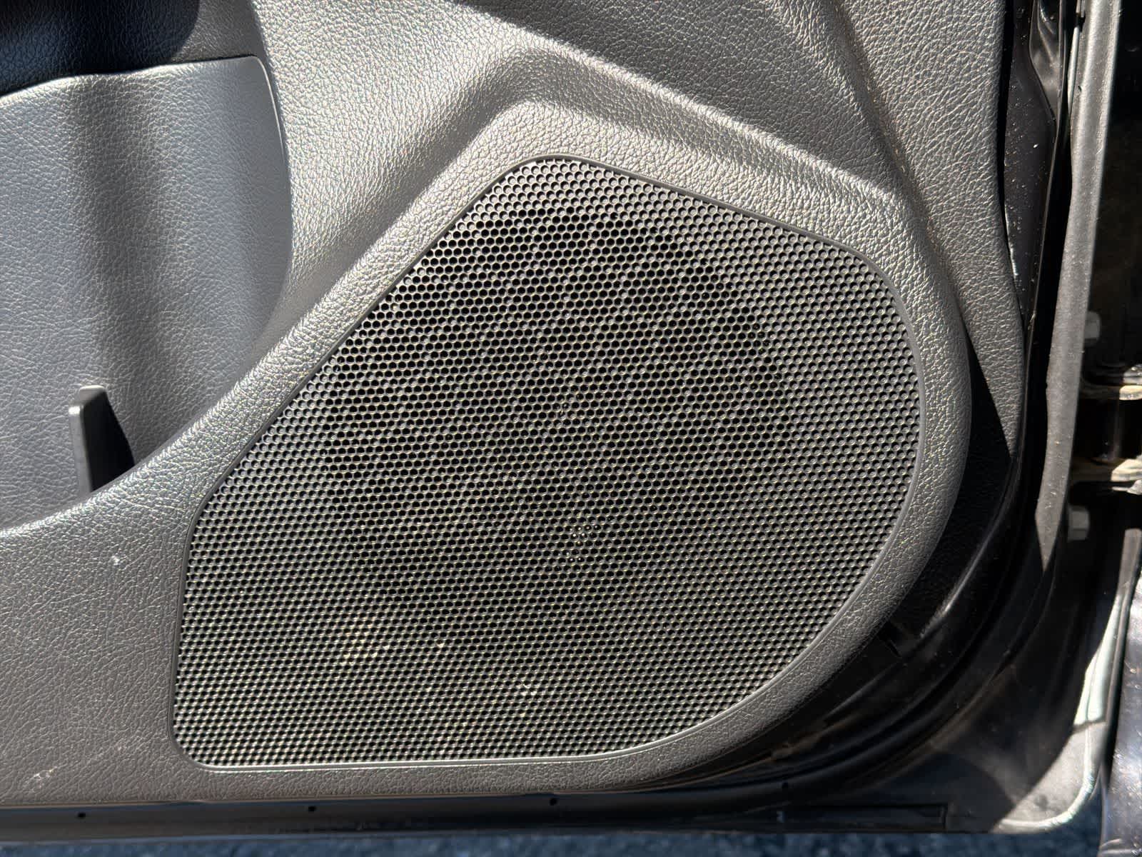 Thumbnail: 2016 Subaru Crosstrek - 22