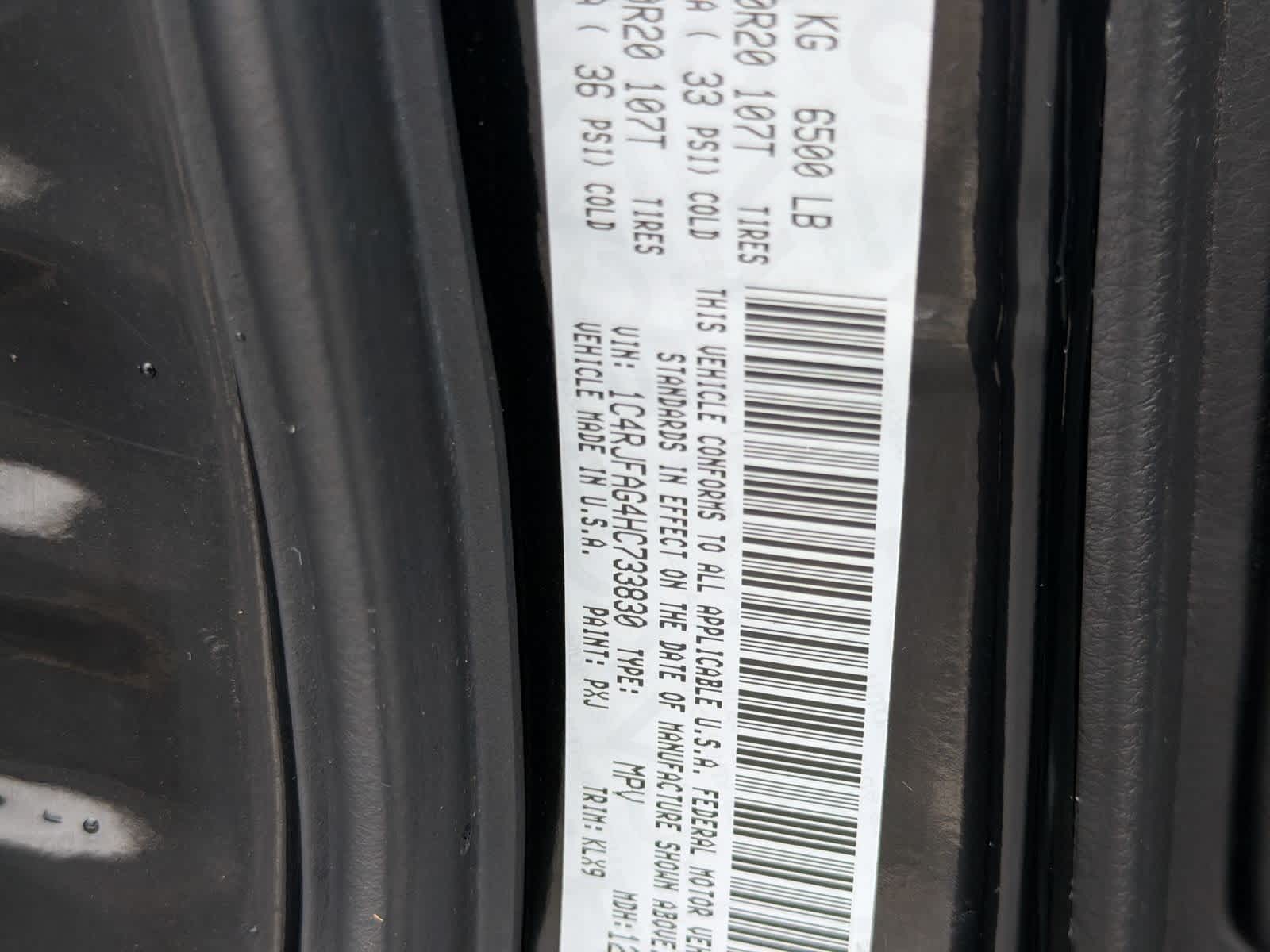 Thumbnail: 2017 Jeep Grand Cherokee - 38