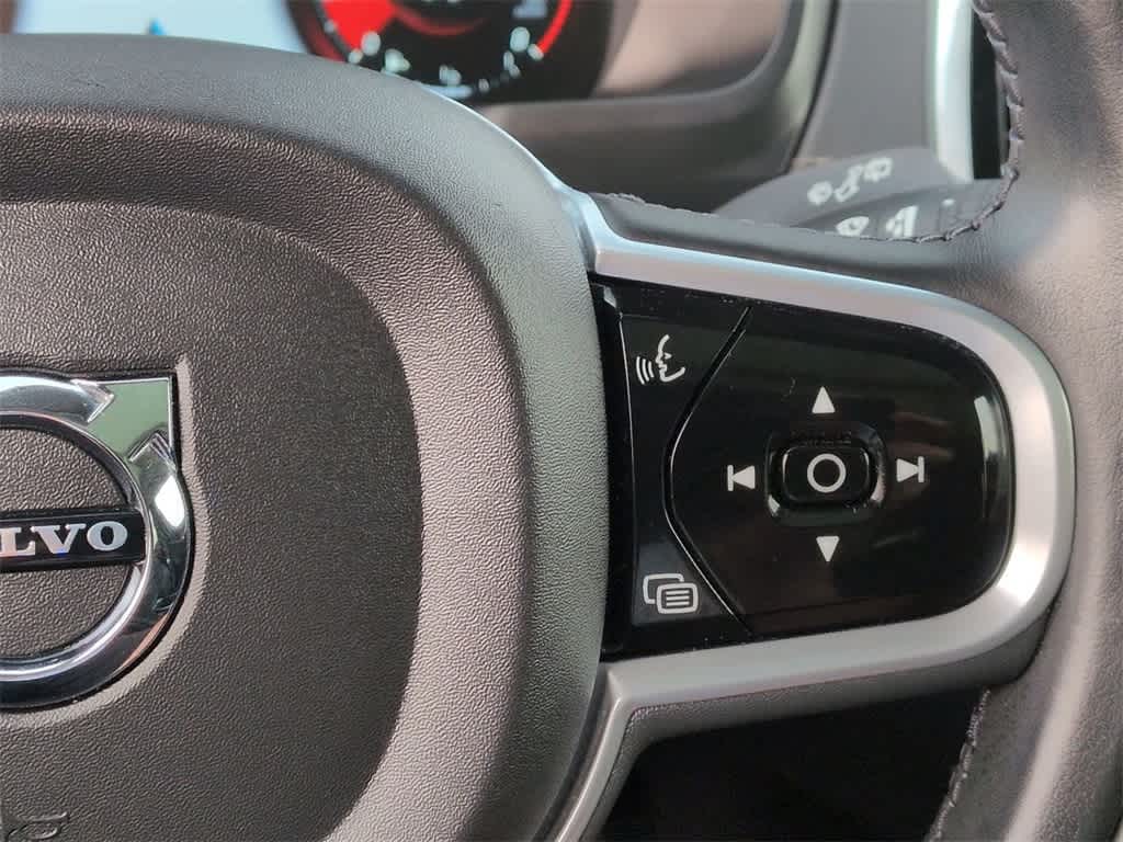 Thumbnail: 2022 Volvo XC90 - 27