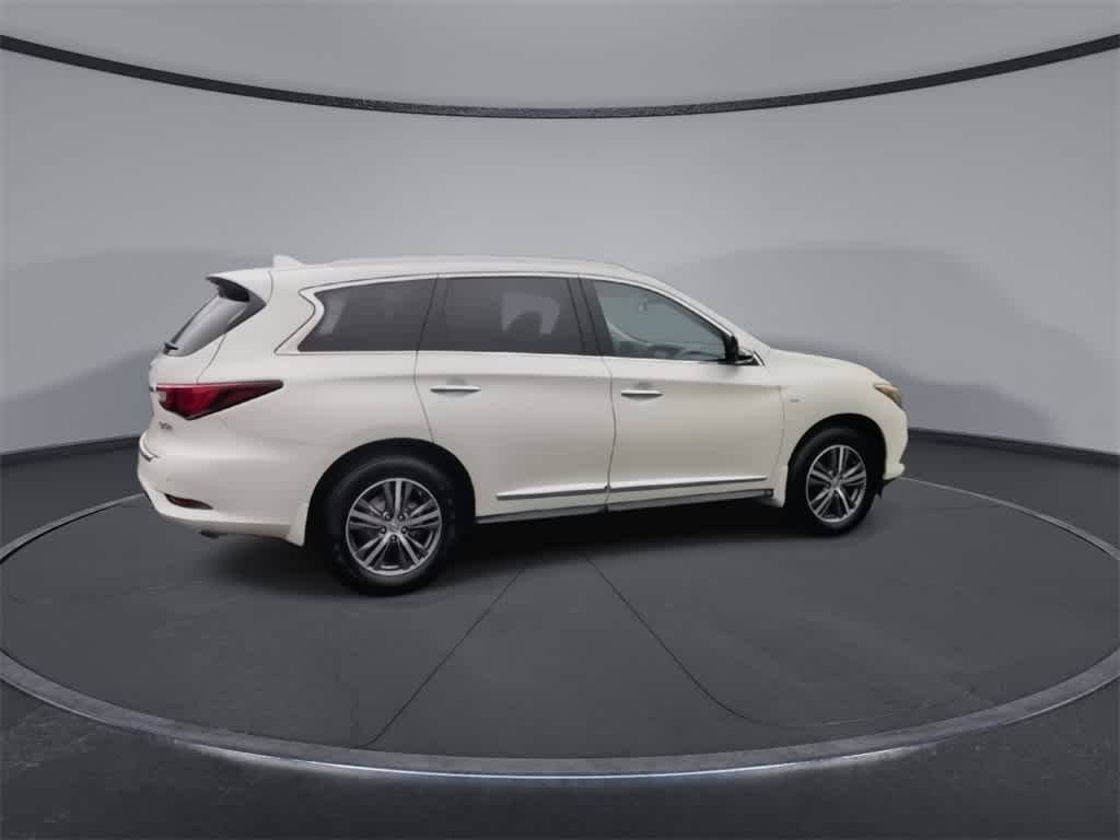 Thumbnail: 2017 INFINITI QX60 - 8