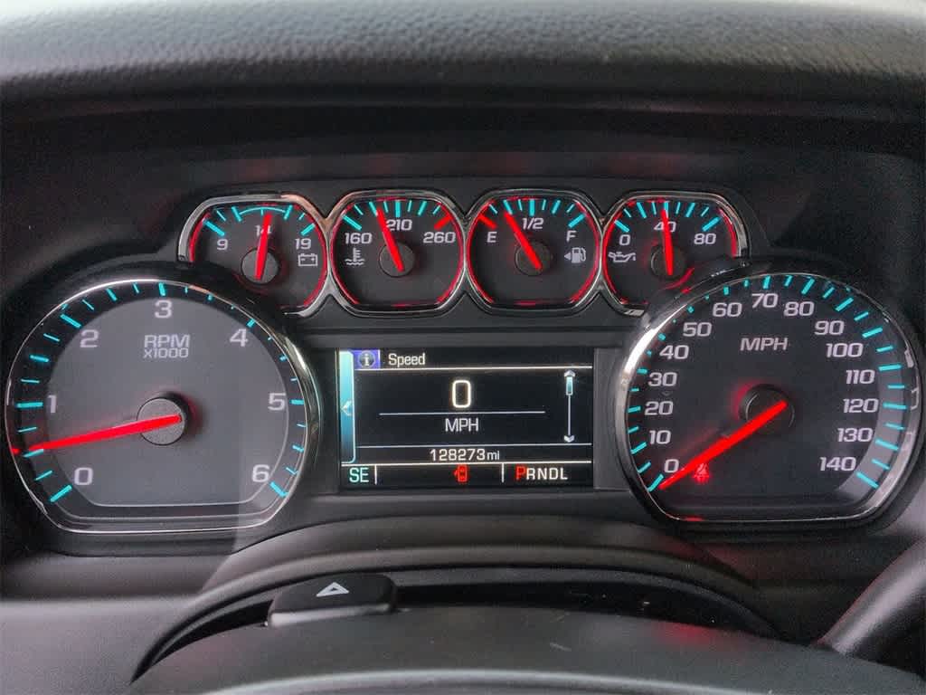 Thumbnail: 2018 Chevrolet Tahoe - 35