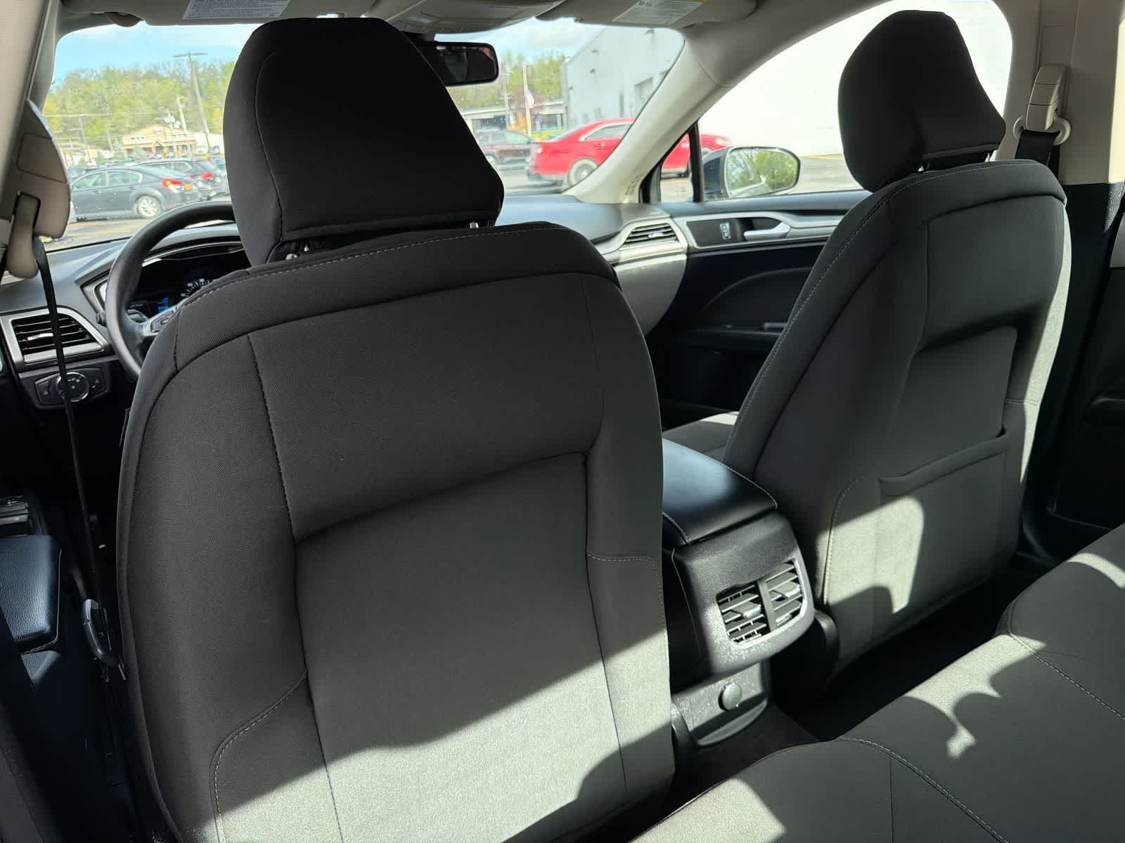 Thumbnail: 2020 Ford Fusion - 19