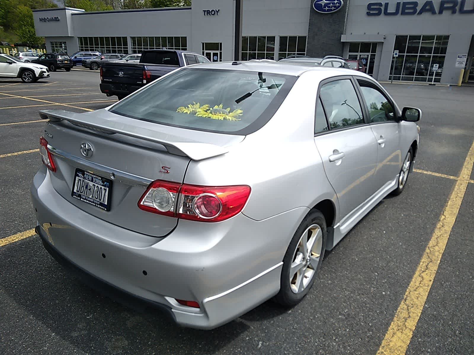 Thumbnail: 2012 Toyota Corolla - 4