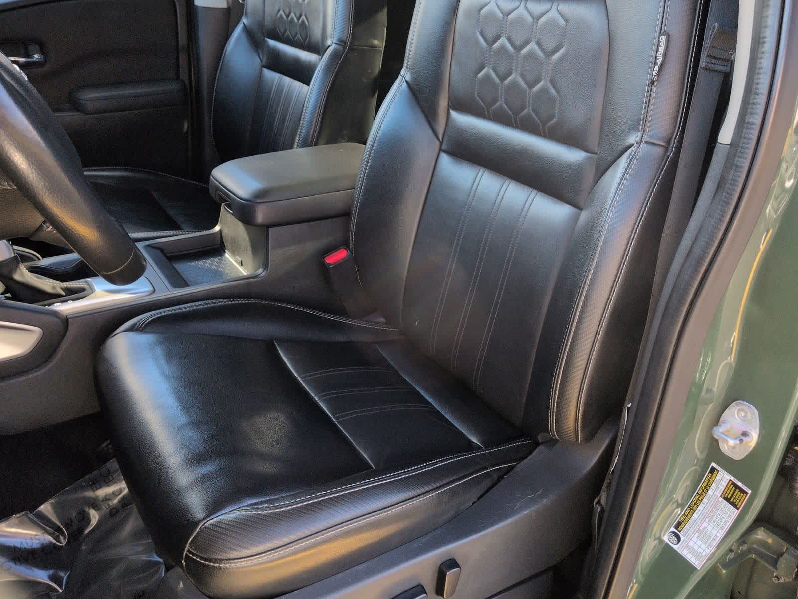 Thumbnail: 2022 Nissan Frontier - 17