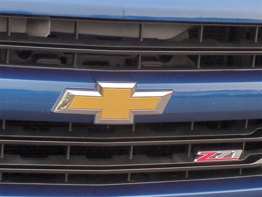 Thumbnail: 2016 Chevrolet Silverado 1500 - 13
