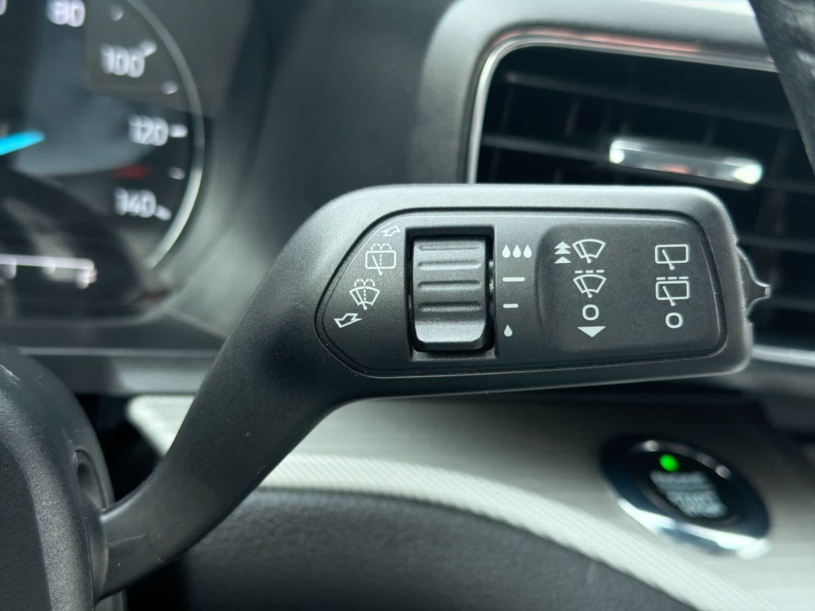 Thumbnail: 2021 Ford Explorer - 28