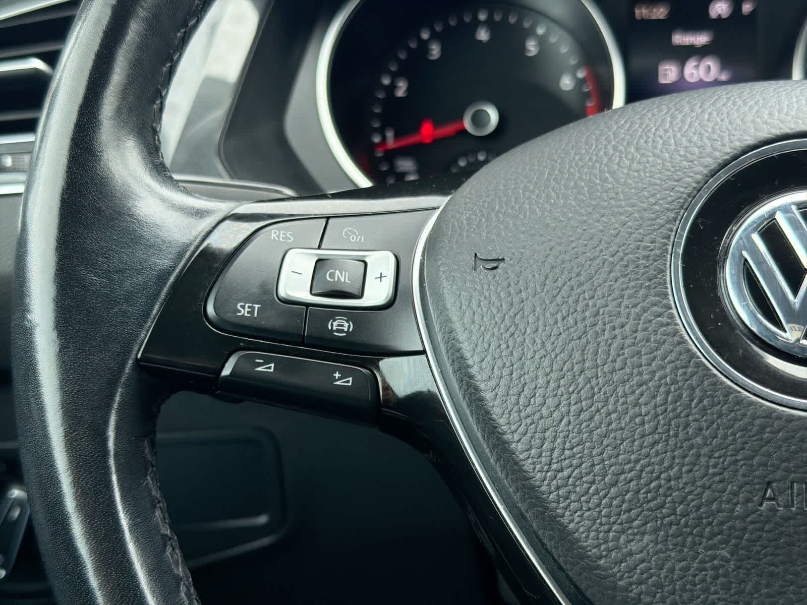 Thumbnail: 2019 Volkswagen Tiguan - 24