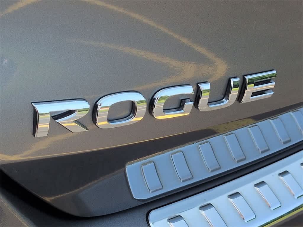 Thumbnail: 2016 Nissan Rogue - 13