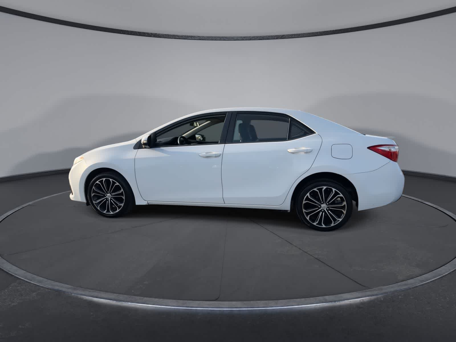 Thumbnail: 2015 Toyota Corolla - 5