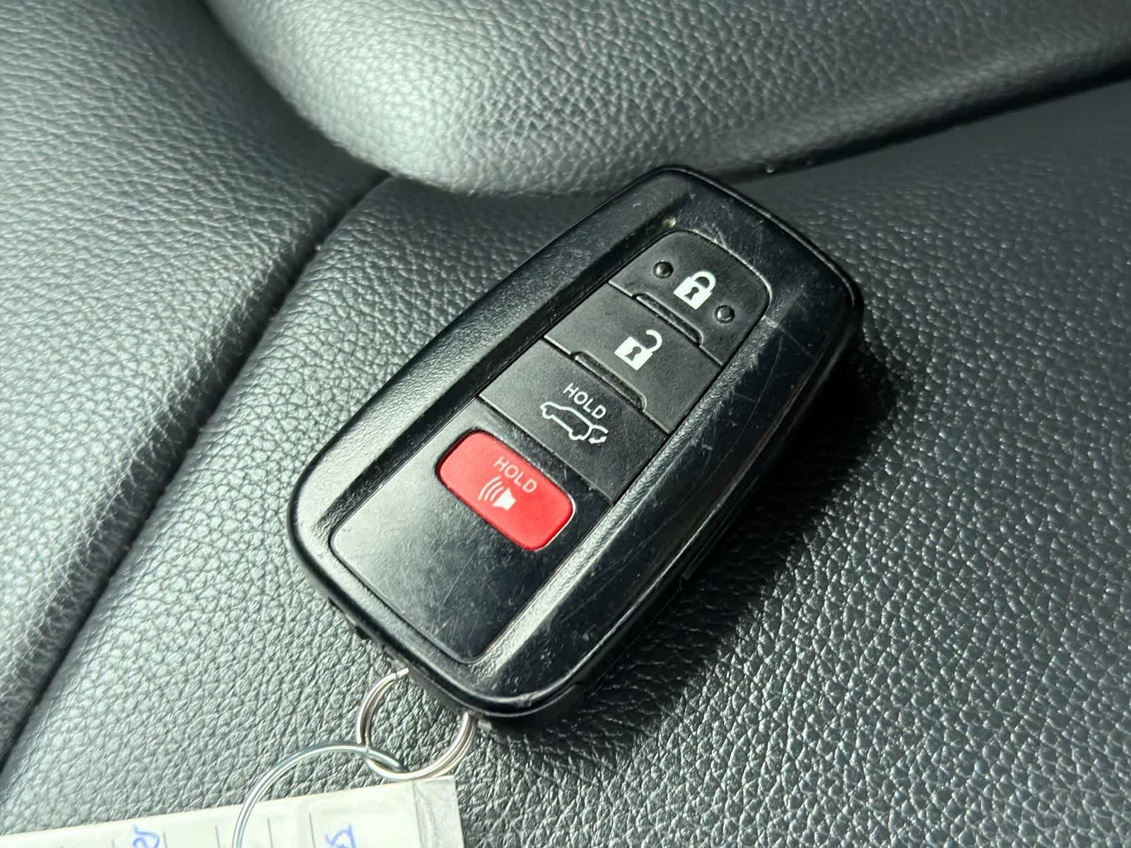 Thumbnail: 2021 Toyota Highlander - 35