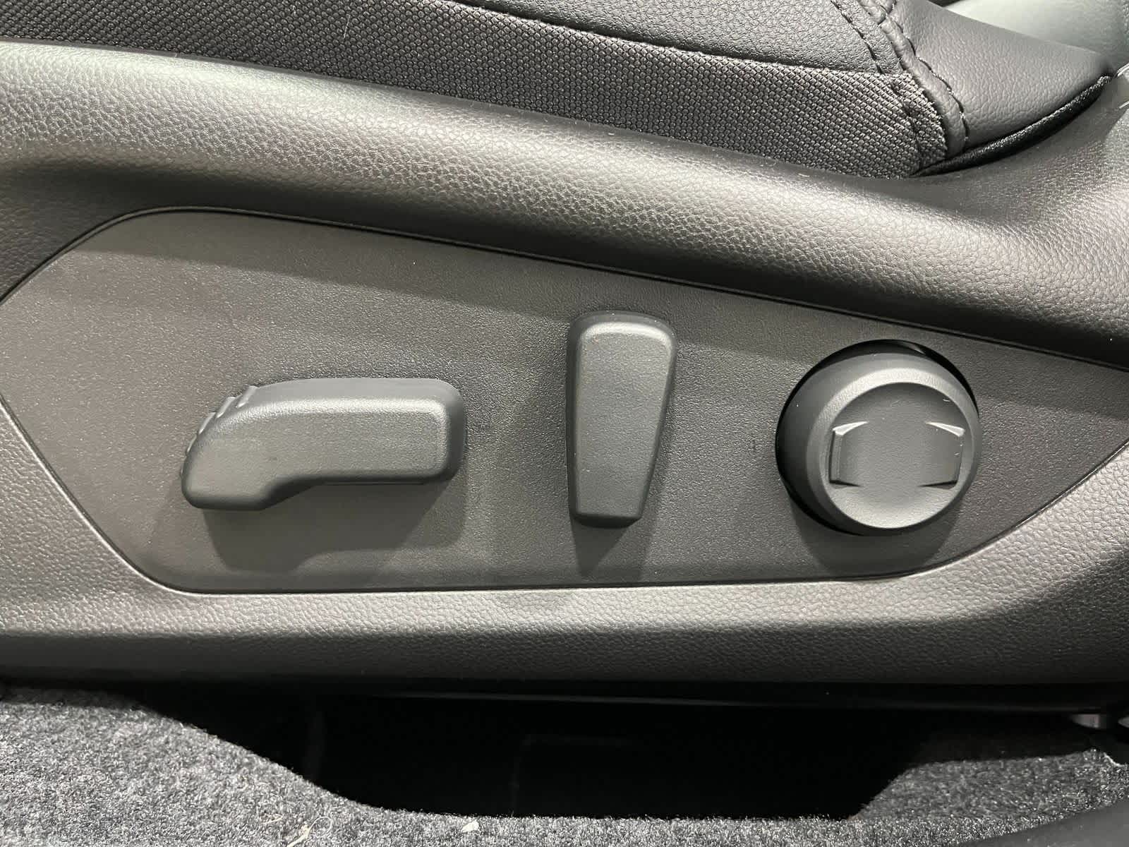 Thumbnail: 2026 Subaru Outback - 12