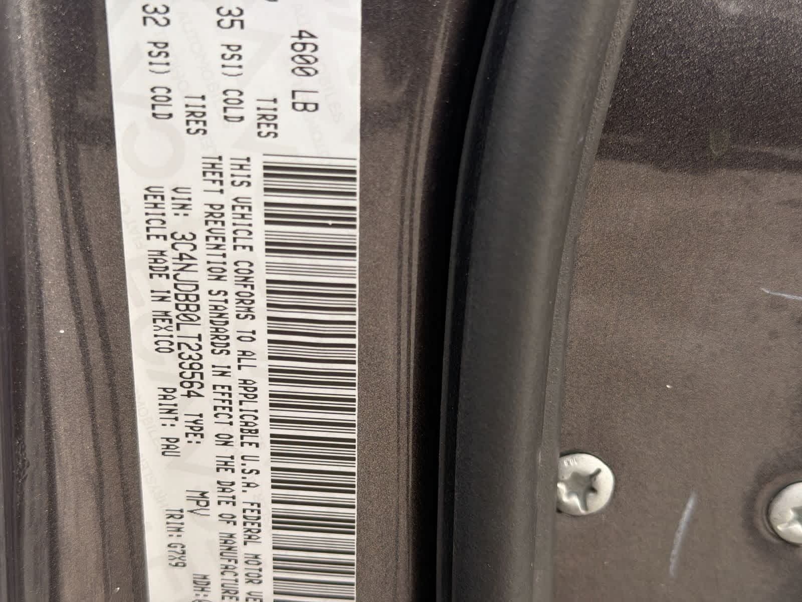 Thumbnail: 2020 Jeep Compass - 36