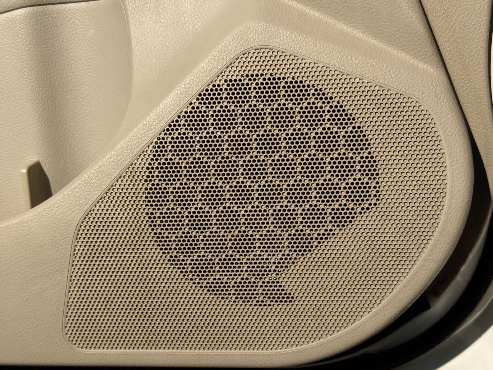 Thumbnail: 2014 Subaru XV Crosstrek - 29