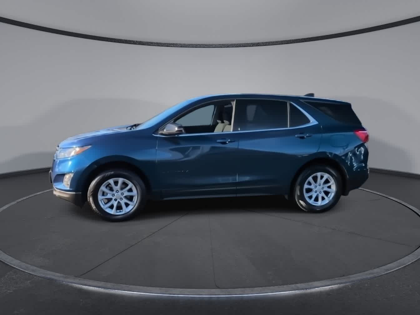 Thumbnail: 2019 Chevrolet Equinox - 4