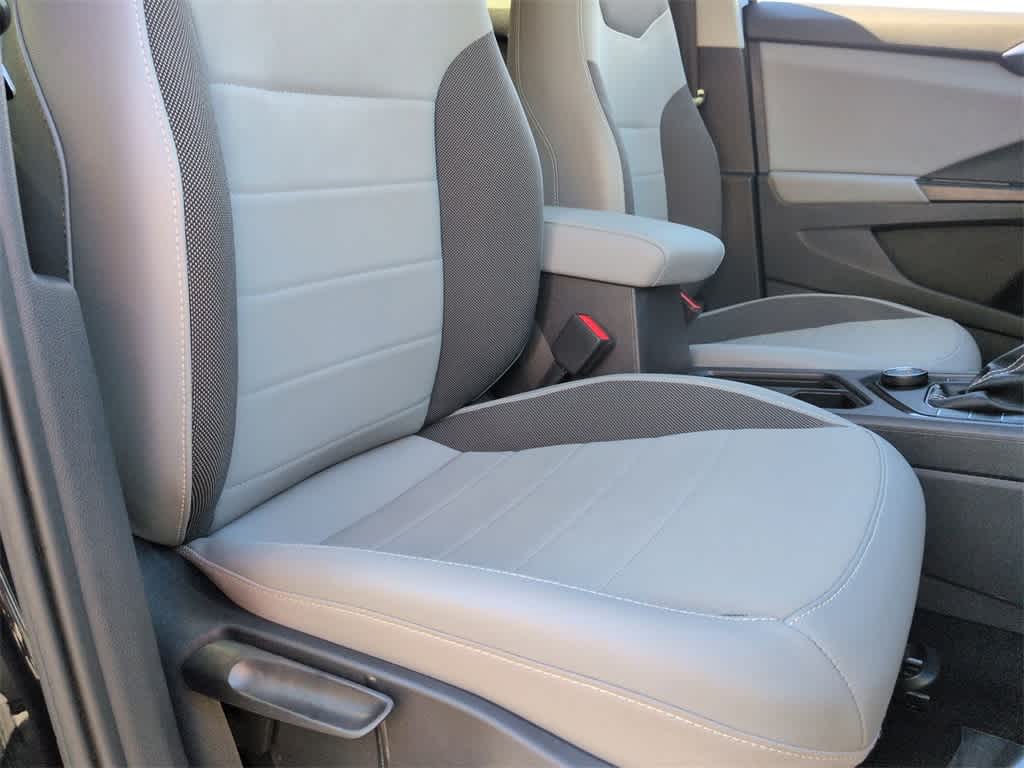 Thumbnail: 2023 Volkswagen Taos - 22