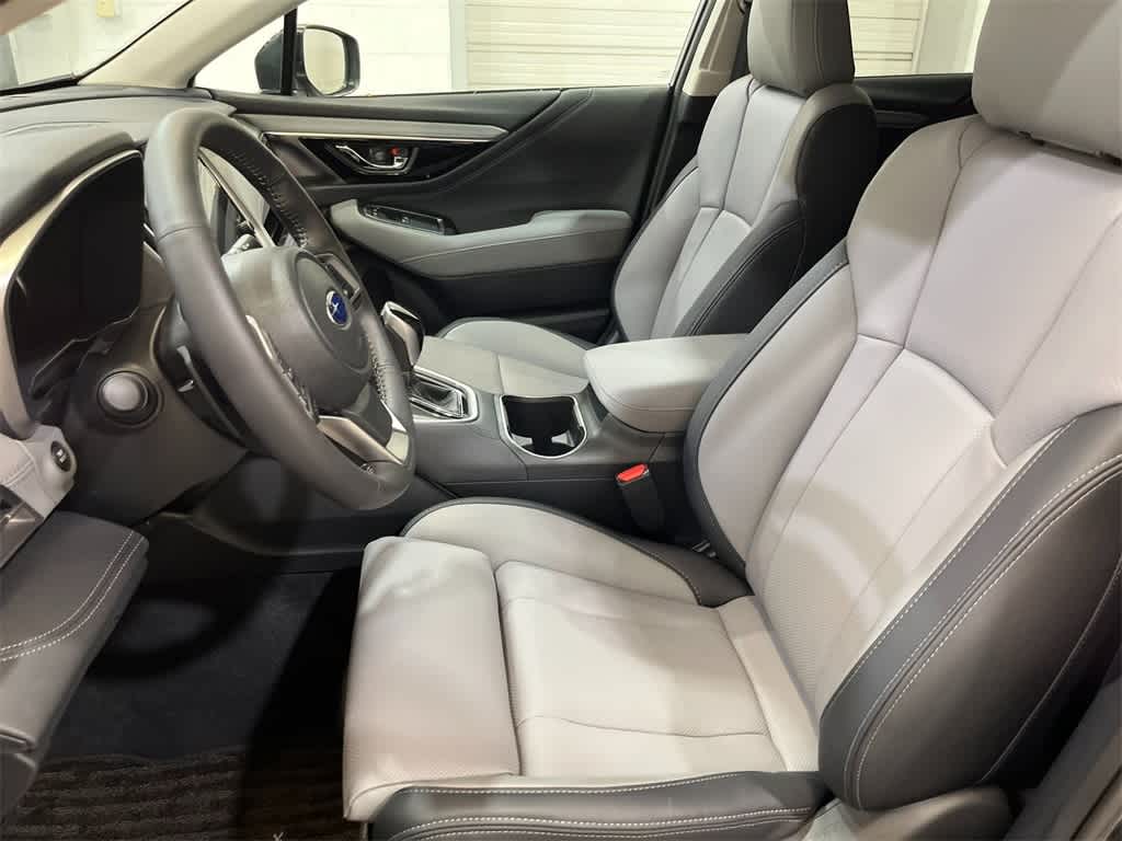 2025 Subaru Outback Limited 12
