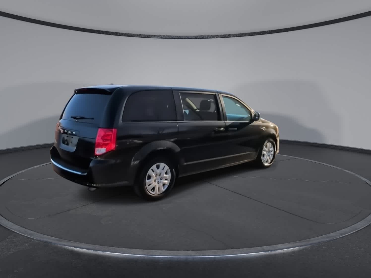 Thumbnail: 2019 Dodge Grand Caravan - 8