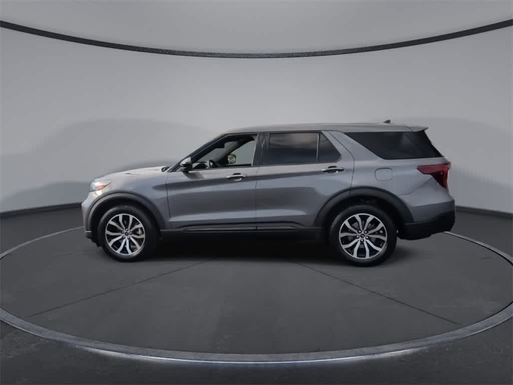 Thumbnail: 2022 Ford Explorer - 6