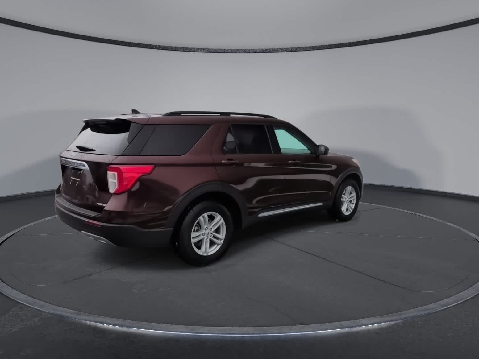 Thumbnail: 2022 Ford Explorer - 7