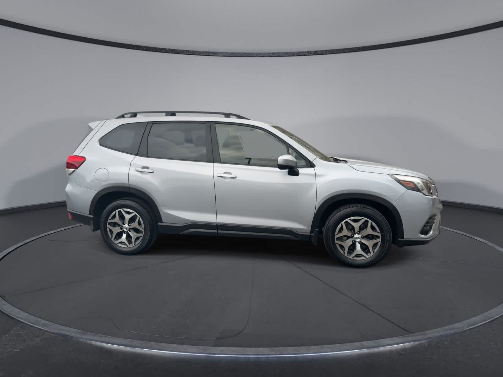 Thumbnail: 2023 Subaru Forester - 9