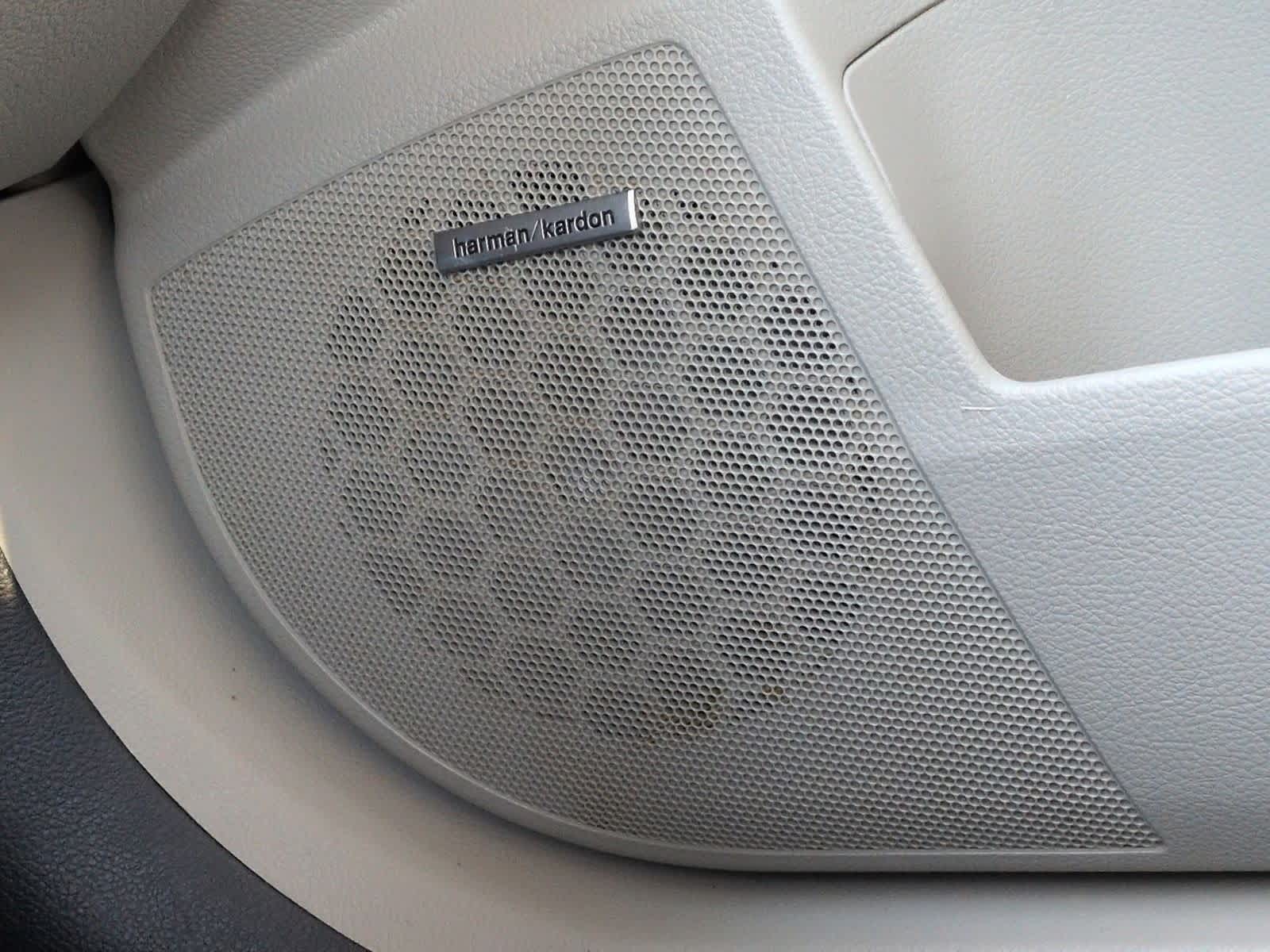 Thumbnail: 2012 Subaru Outback - 32