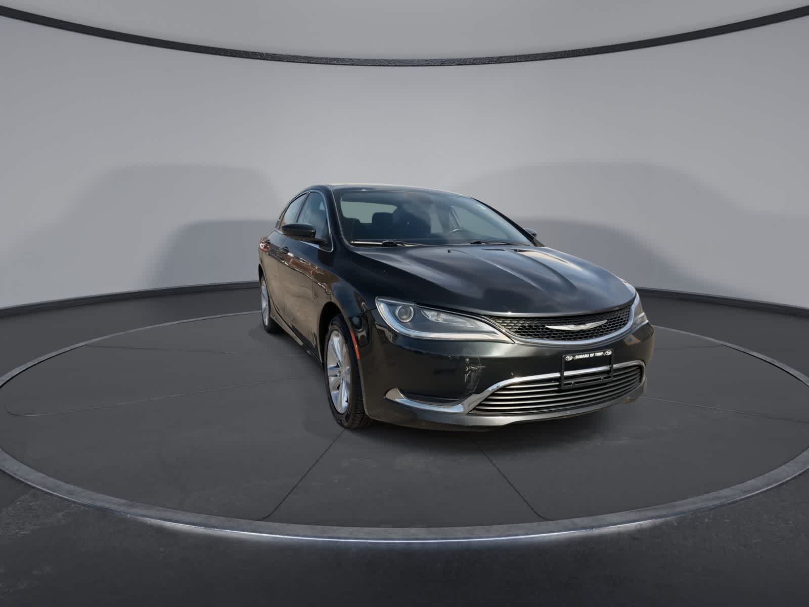 Thumbnail: 2016 Chrysler 200 - 3