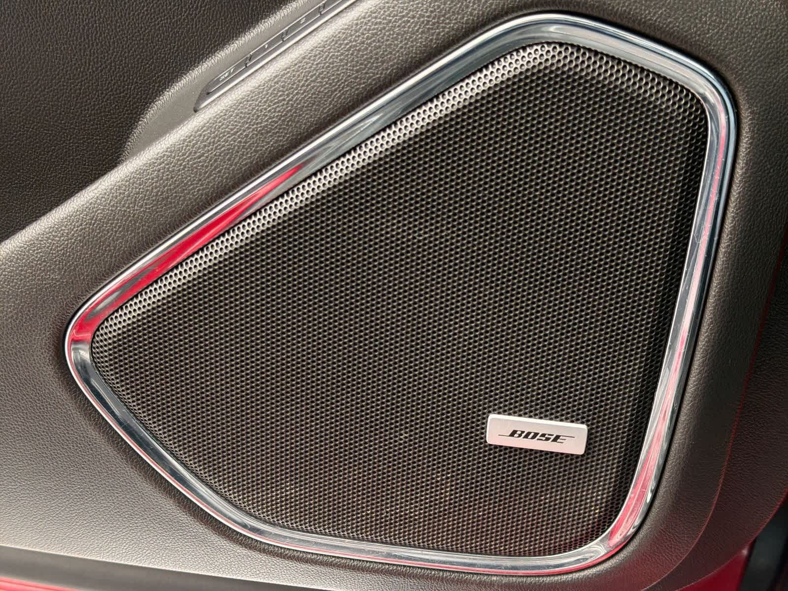 Thumbnail: 2015 Chevrolet Tahoe - 32