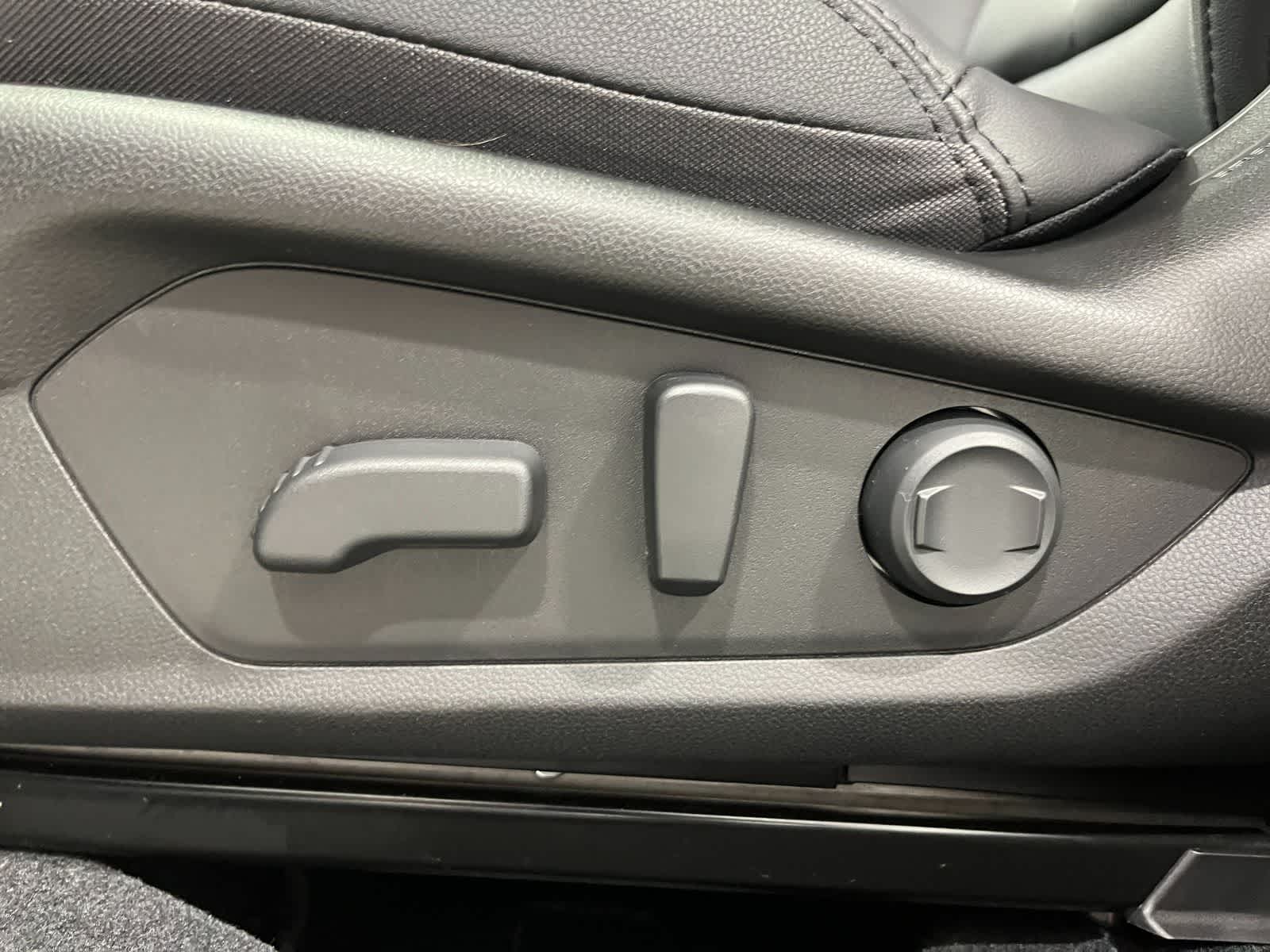 Thumbnail: 2026 Subaru Outback - 12