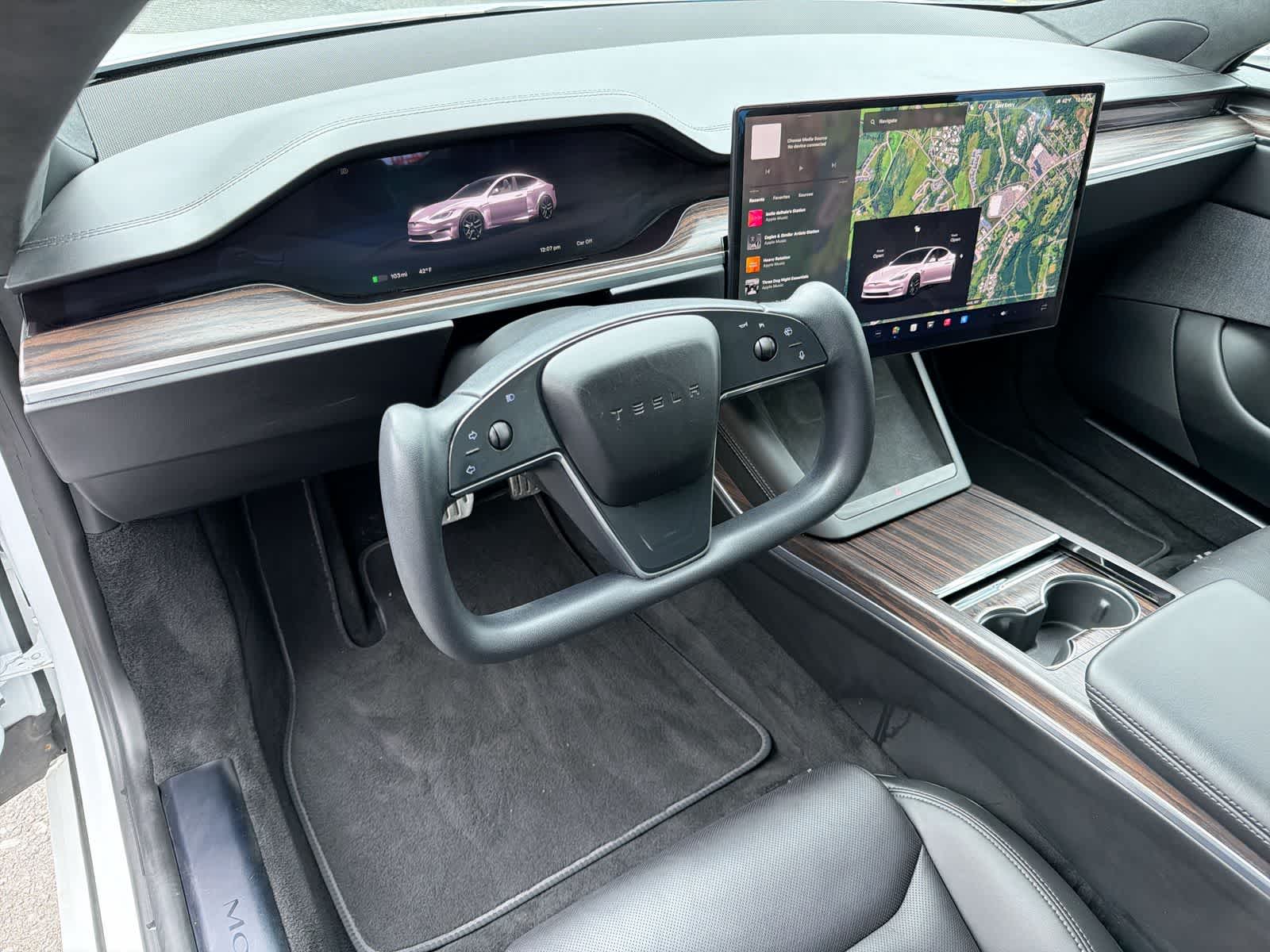 Thumbnail: 2022 Tesla Model S - 10