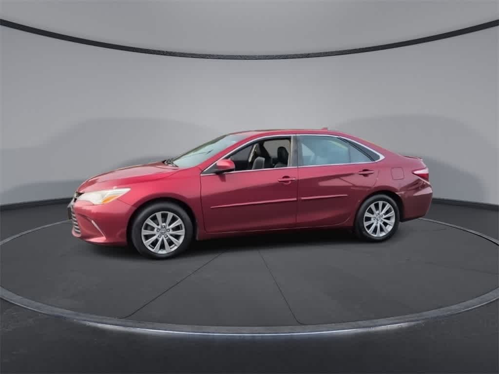 Thumbnail: 2017 Toyota Camry - 4