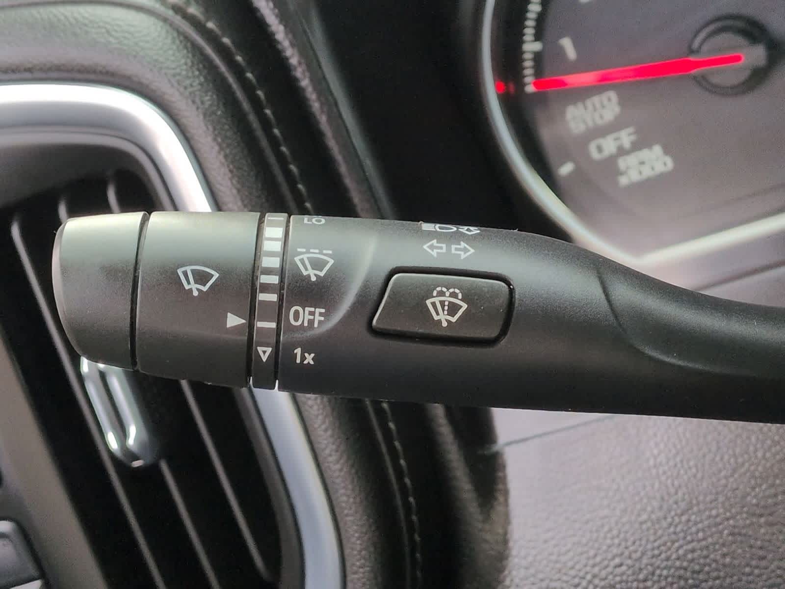 Thumbnail: 2019 Chevrolet Silverado 1500 - 27