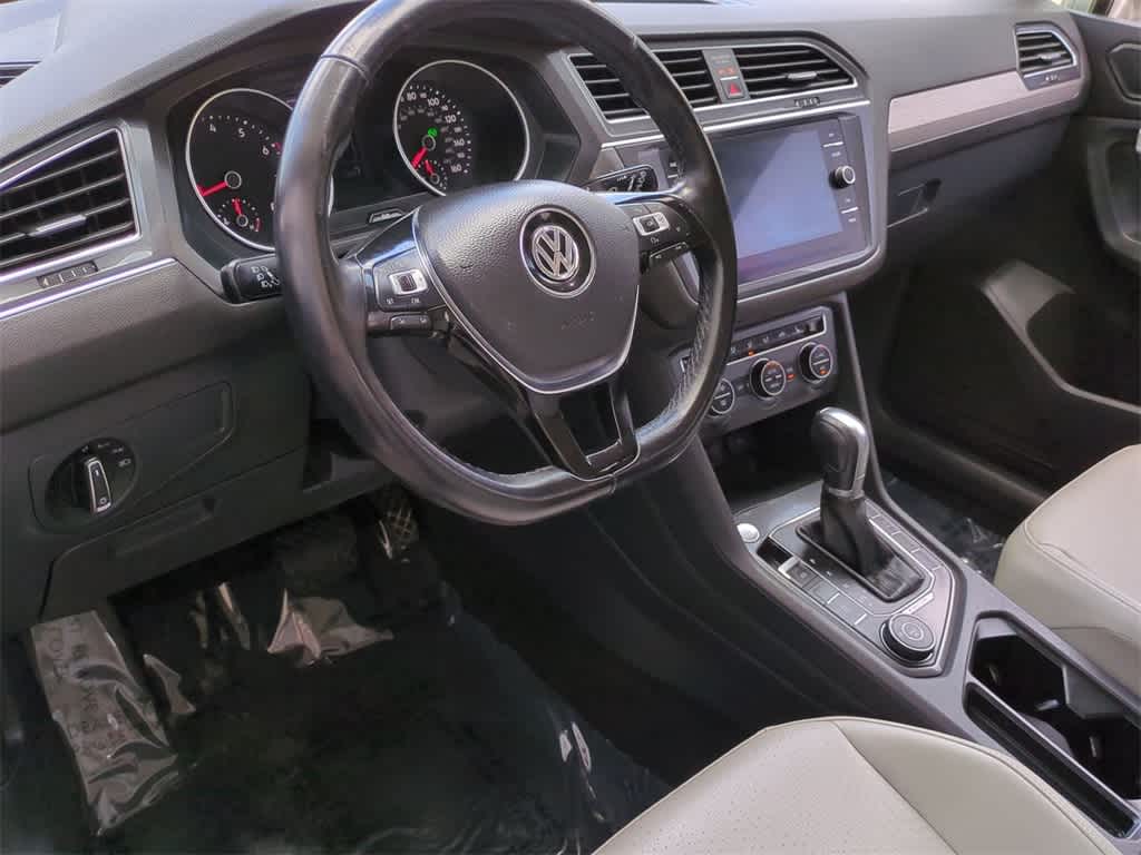 2018 Volkswagen Tiguan SE 10
