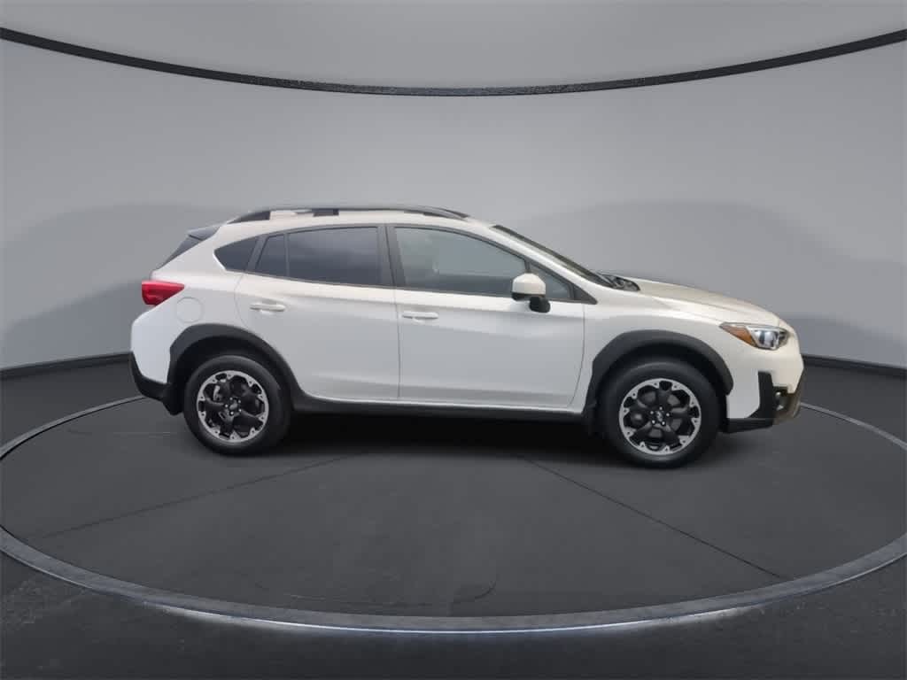 Thumbnail: 2022 Subaru Crosstrek - 9