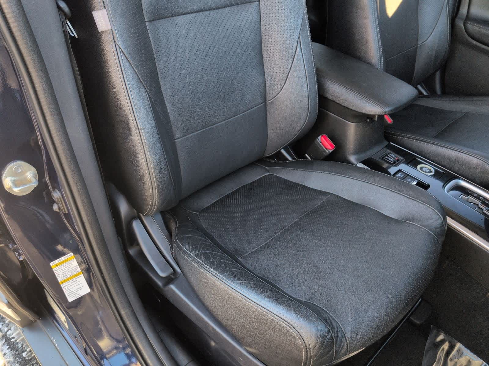 Thumbnail: 2017 Mitsubishi Outlander - 24