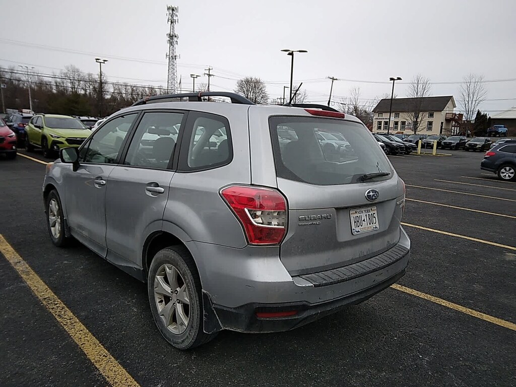 Used 2015 Subaru Forester 2.5i SUV