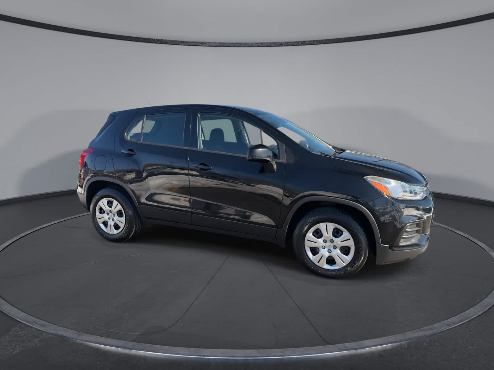 Thumbnail: 2017 Chevrolet Trax - 9