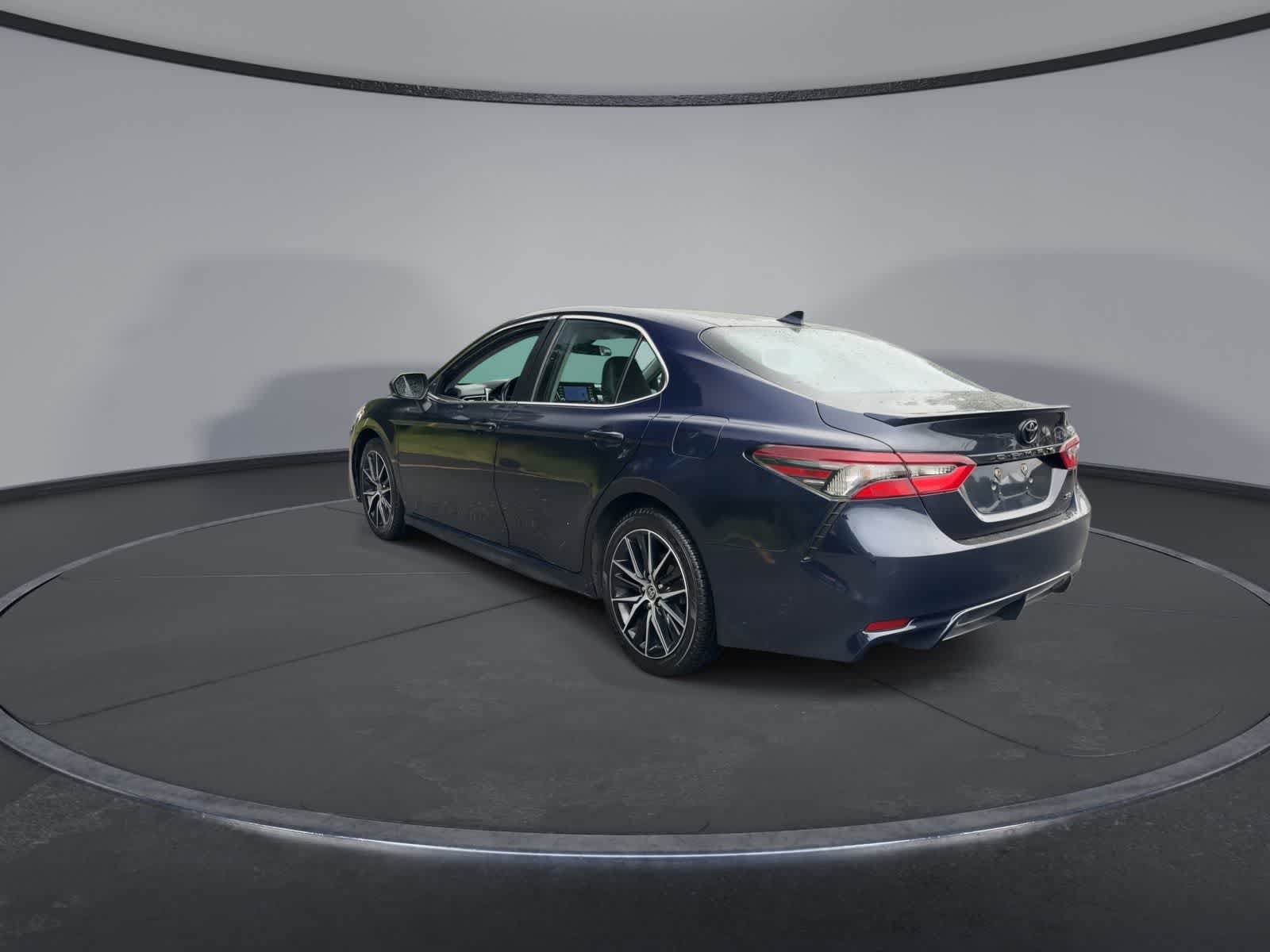 Thumbnail: 2022 Toyota Camry - 6