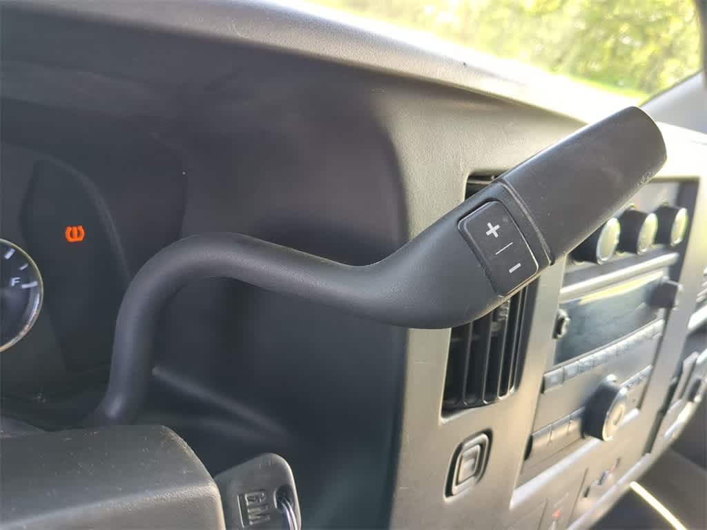 Thumbnail: 2016 Chevrolet Express - 29